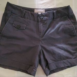 Gray shorts